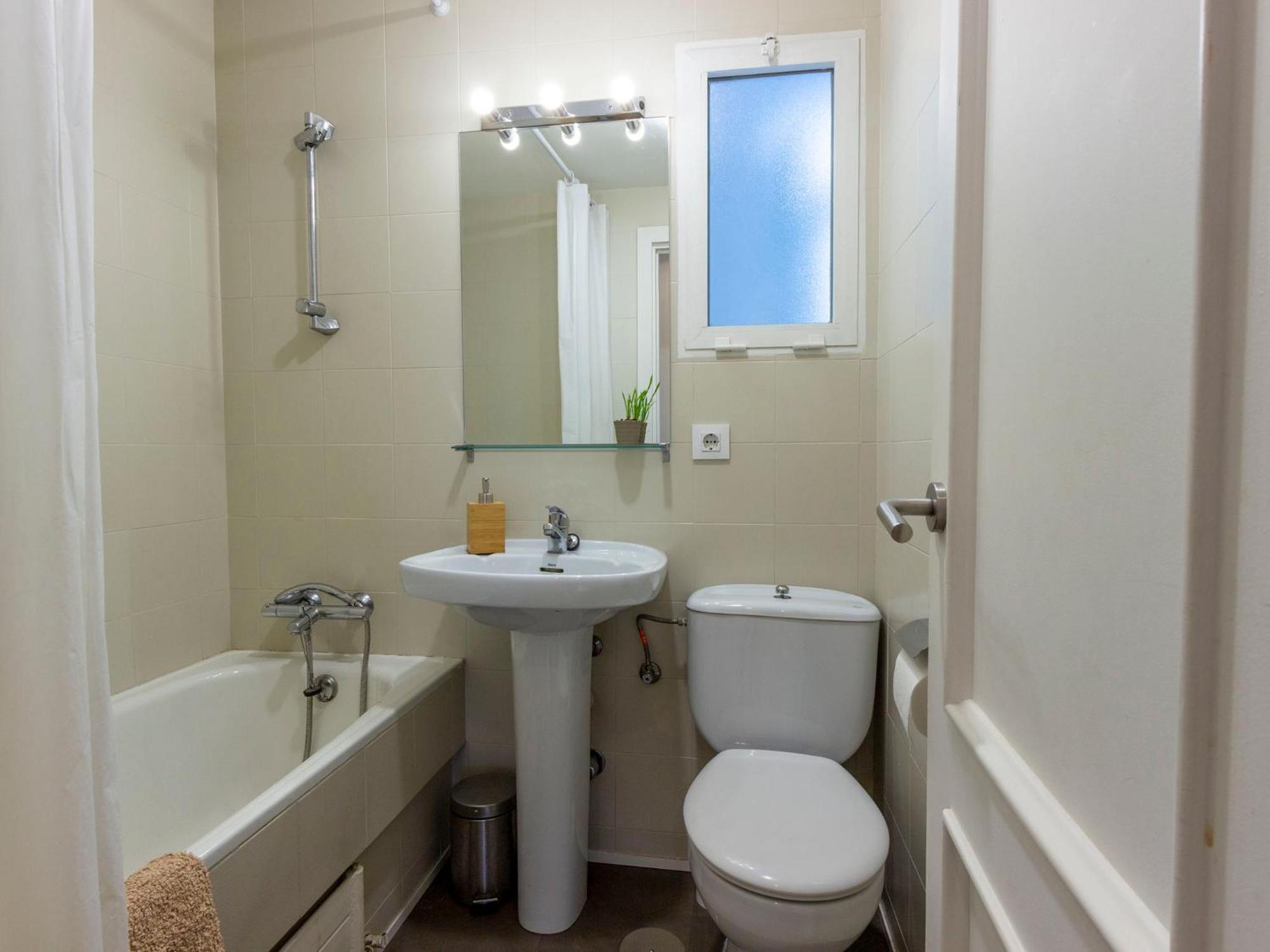 Apartment Chamartin-Ciudad Ramos Carrion By Interhome มาดริด ภายนอก รูปภาพ